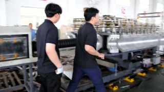 Высокоскоростный Корругатор по производству однослойных гофрированных труб большого диаметра из ПП/ПЭ