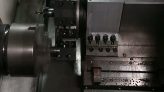 Токарный станок с наклонной станиной KTL40D