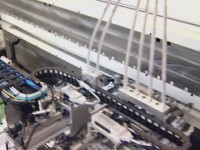 Сверление в проходном режиме на кромкооблицовочном станке IMA