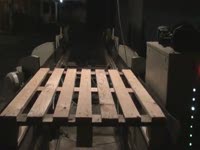 Автоматическая линия обрезки углов поддонов с функцией фрезерования заходных фасок «Оптима-А»