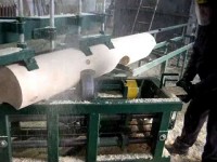 Цилиндровка бревна 400 мм с последующей торцеванием и нарезкой чаш под углами. Станки PILTEH