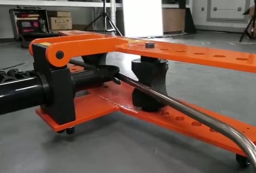 Трубогиб электрогидравлический EHPB-4D